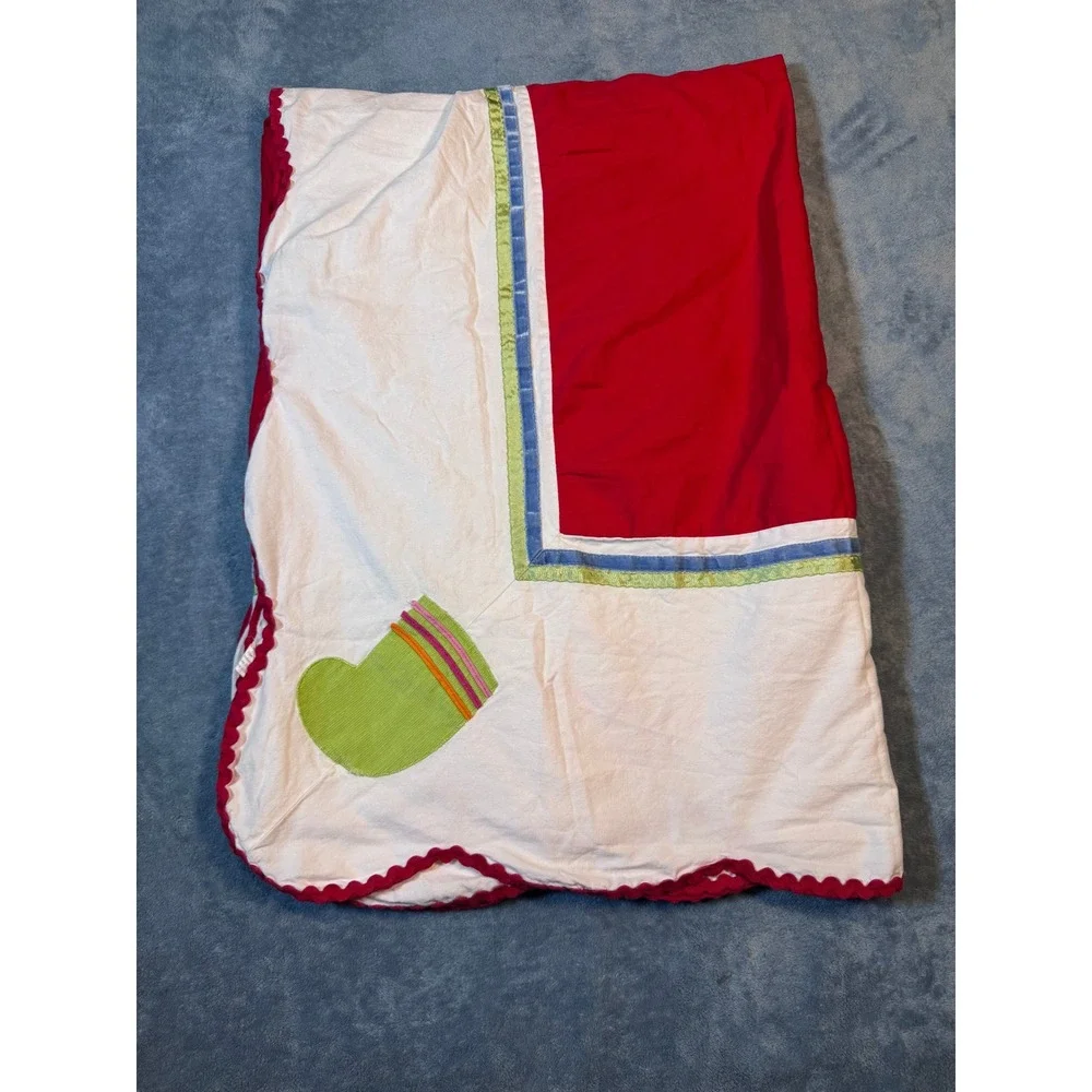 Christmas Stocking Embroidered Table Cloth 50x120 Red White Scalloped Ric-Rac